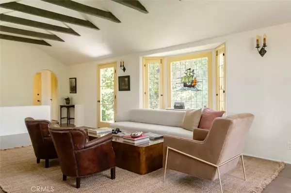 Sherman Oaks, CA 91403,15113 Encanto Drive