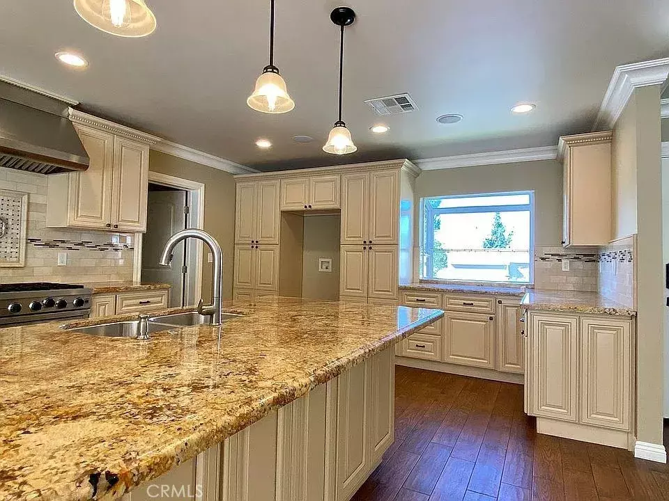 Sun Valley, CA 91352,10021 Rutledge Place