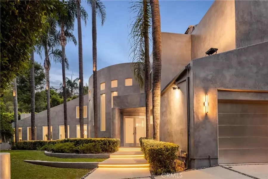 4035 Pacheco Drive, Sherman Oaks, CA 91403
