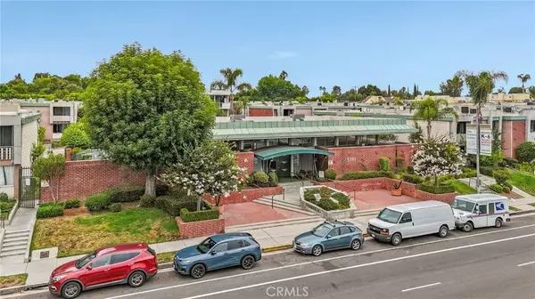 Encino, CA 91316,5301 Balboa Boulevard #D9