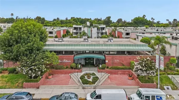 Encino, CA 91316,5301 Balboa Boulevard #D9