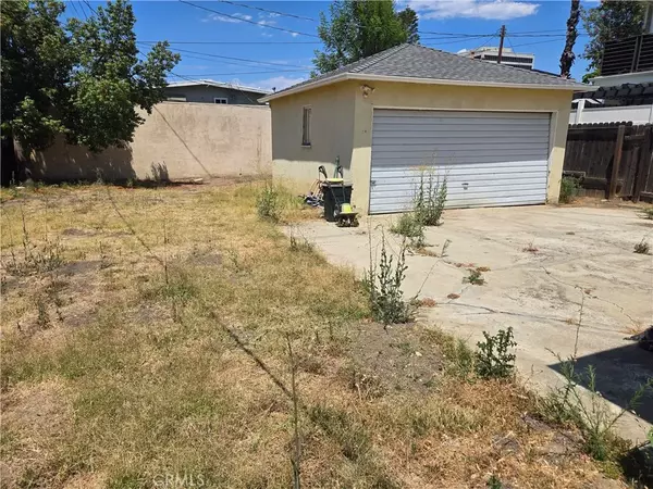 Woodland Hills, CA 91364,21211 Avenue San Luis