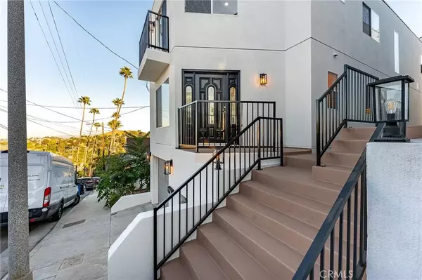 Los Angeles, CA 90032,4308 Raynol Street