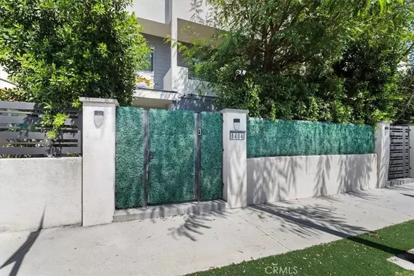 8404 Woodley Place, North Hills, CA 91343