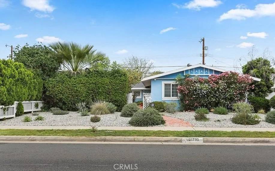West Hills, CA 91307,23733 Vanowen Street