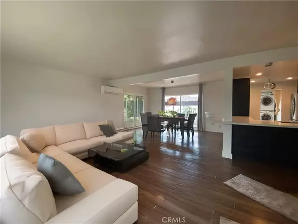 Tarzana, CA 91335,6312 Belmar Avenue