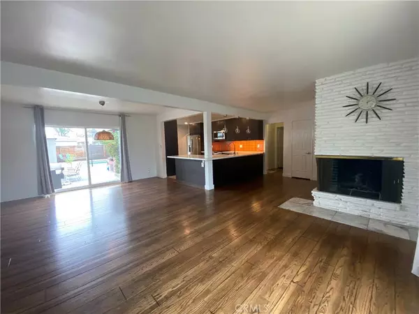 Tarzana, CA 91335,6312 Belmar Avenue