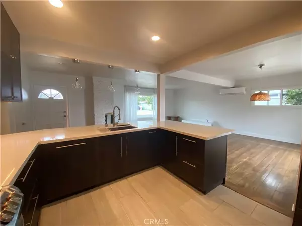 Tarzana, CA 91335,6312 Belmar Avenue