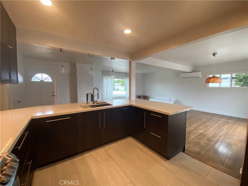 Tarzana, CA 91335,6312 Belmar Avenue