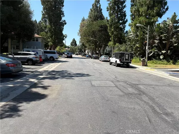Los Angeles, CA 90016,3620 Kalsman Drive #1