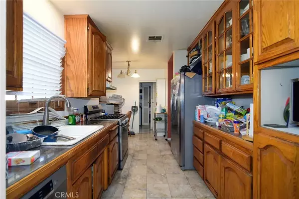Lake Balboa, CA 91406,7514 Paso Robles Avenue