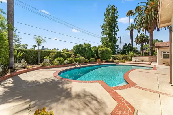 Woodland Hills, CA 91364,4811 Heaven Avenue