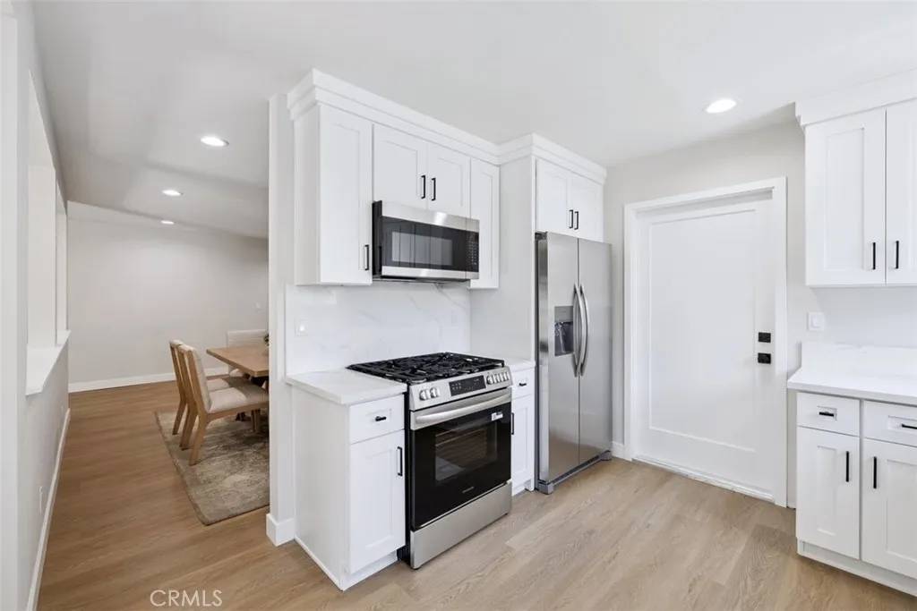 Simi Valley, CA 93063,5704 Katherine Street