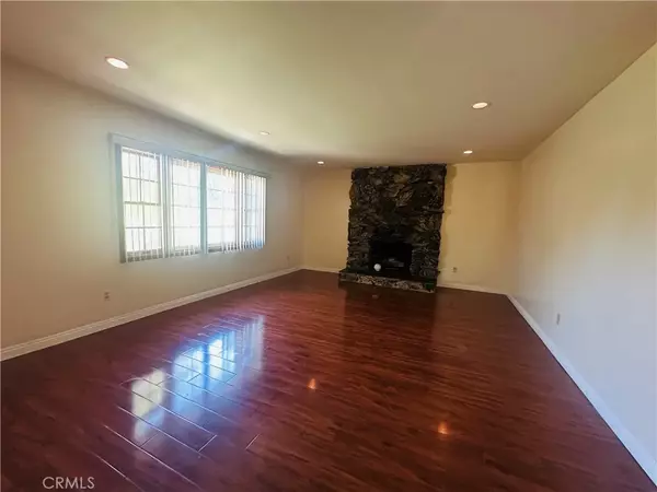 West Hills, CA 91307,22427 Vanowen Street