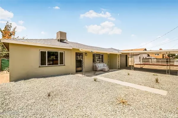 38013 11th Street East, Palmdale, CA 93550