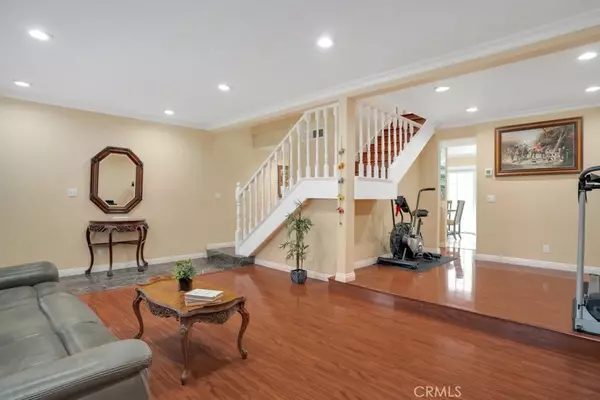 5644 Etiwanda Avenue #5, Tarzana, CA 91356