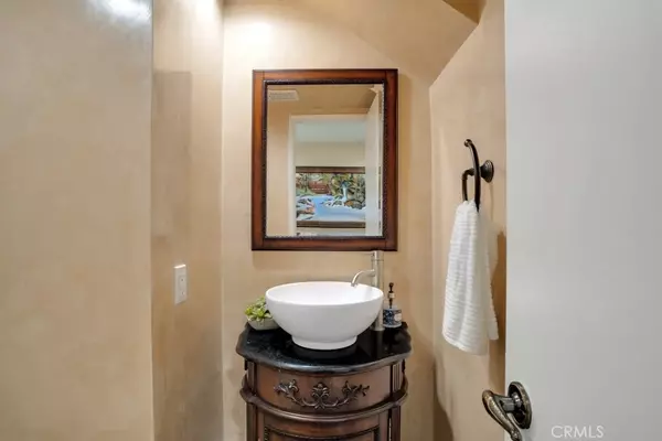 Tarzana, CA 91356,5644 Etiwanda Avenue #5