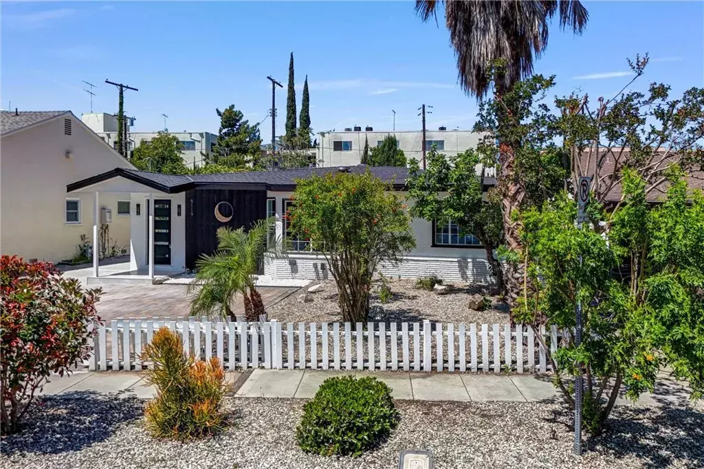 Valley Glen, CA 91401,6119 Longridge Avenue