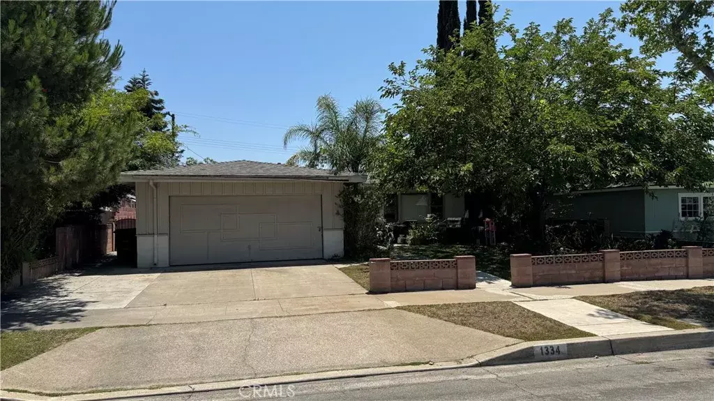 1334 E Mayfair Avenue, Orange, CA 92867