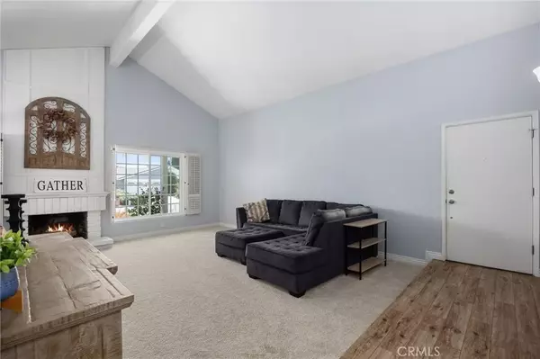 Simi Valley, CA 93065,2261 Knollhaven Street