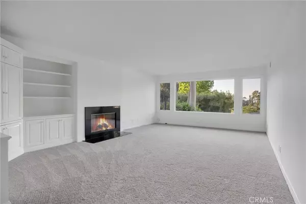 Sherman Oaks, CA 91423,3240 Longridge Avenue