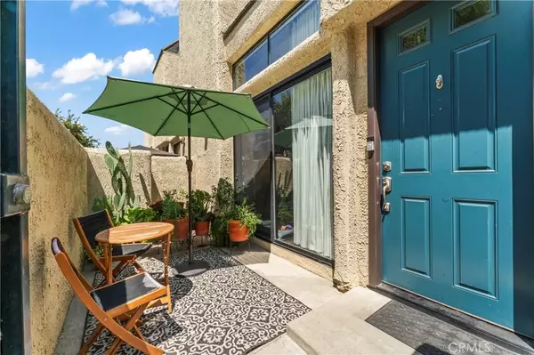 984 W Riverside Drive #7, Burbank, CA 91506