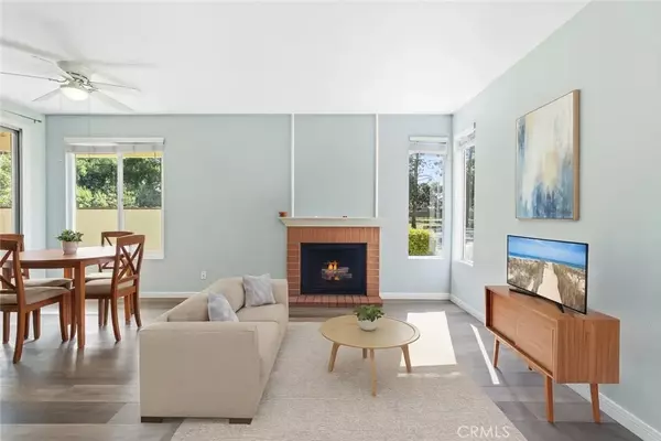 Thousand Oaks, CA 91362,2426 Pleasant Way #E