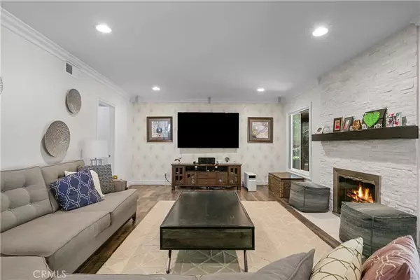 Long Beach, CA 90815,921 N Hillside Drive