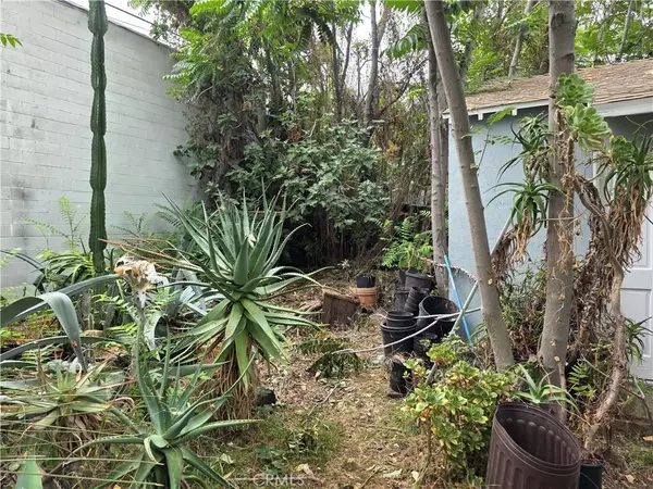 Van Nuys, CA 91401,14153 Tiara Street