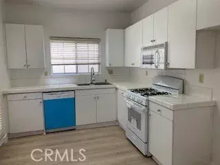 Northridge, CA 91325,17726 Kinzie Street #34