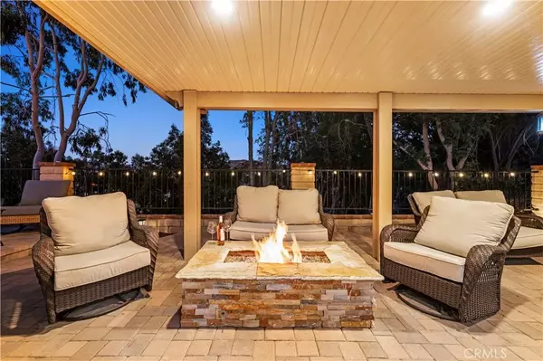 Saugus, CA 91350,21742 Grovepark Drive