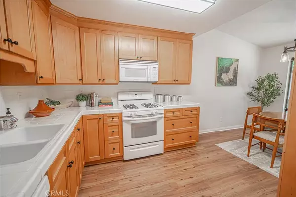 Valencia, CA 91355,25711 Lupita Drive