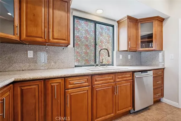Studio City, CA 91604,13012 Valleyheart Drive #8