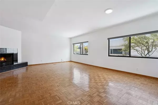 Studio City, CA 91604,13012 Valleyheart Drive #8