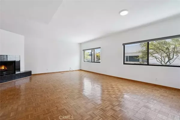 Studio City, CA 91604,13012 Valleyheart Drive #8