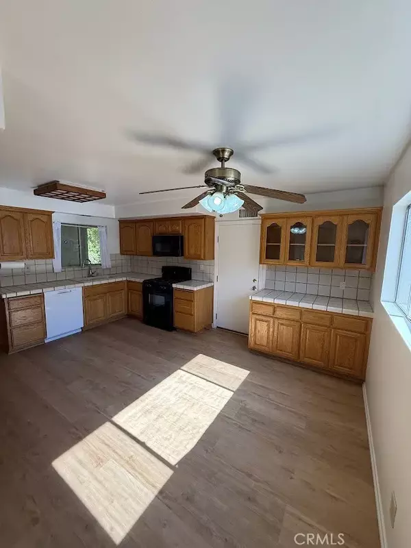 North Hills, CA 91343,16063 Osborne Street