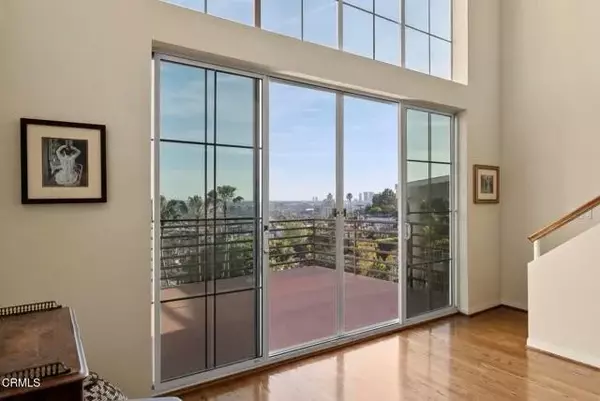 Los Angeles, CA 90069,8246 Woodshill Trail