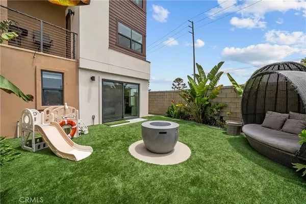 Oxnard, CA 93035,1068 Canal Street