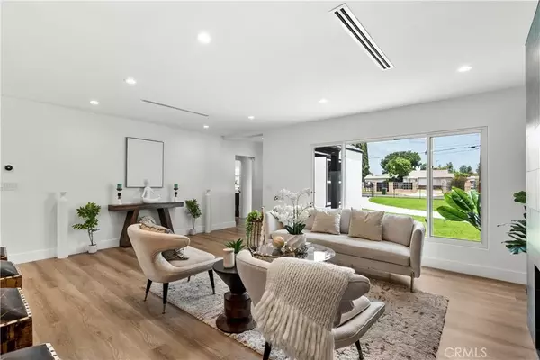 Lake Balboa, CA 91406,7307 Forbe Avenue