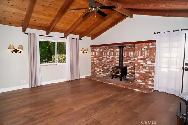 Simi Valley, CA 93063,4989 Cochran Street
