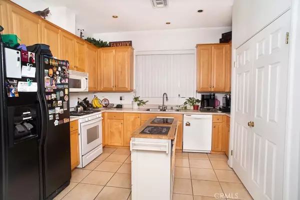 Simi Valley, CA 93063,4989 Cochran Street