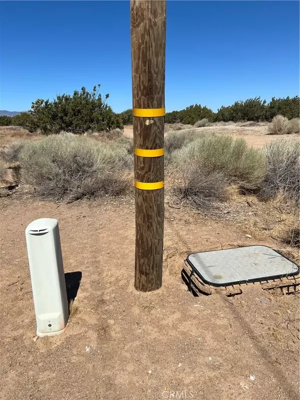 Oak Hills, CA 92344,0 Cedar