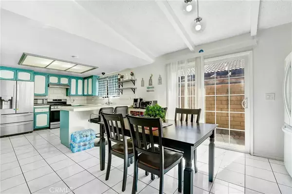 Canoga Park, CA 91304,21050 Community Street