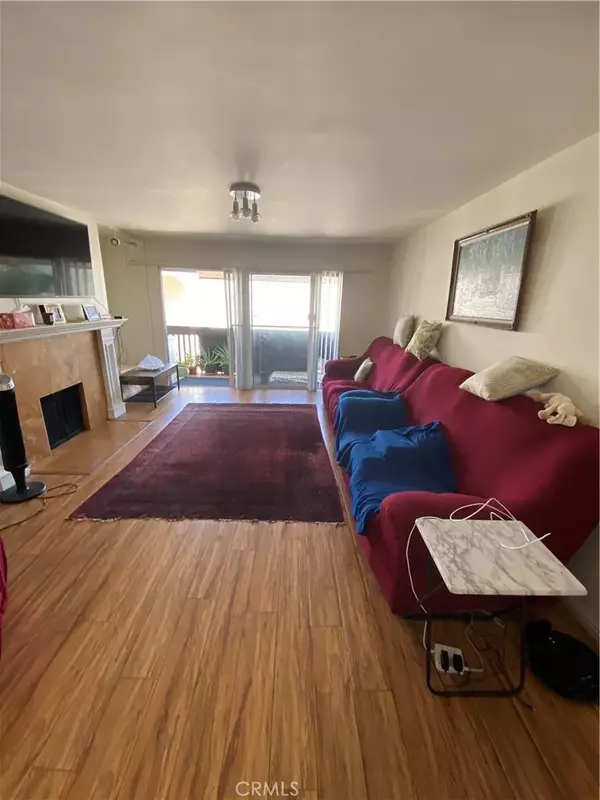 5334 Lindley Avenue #319, Encino, CA 91316