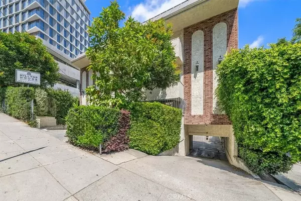 1228 N La Cienega Boulevard #203, West Hollywood, CA 90069