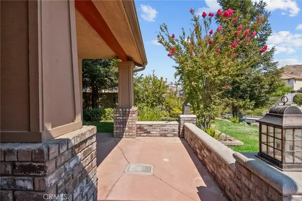Saugus, CA 91390,21190 Cimarron Way