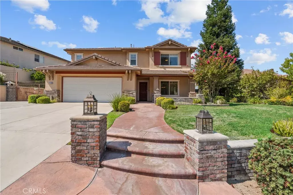 Saugus, CA 91390,21190 Cimarron Way
