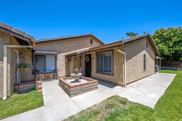 25646 Almendra Drive, Valencia, CA 91355