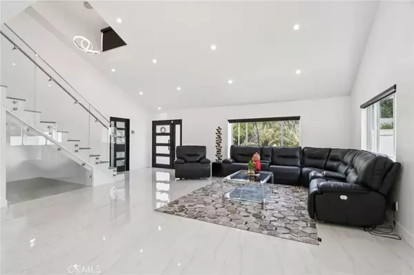 Granada Hills, CA 91344,11911 Louise Avenue