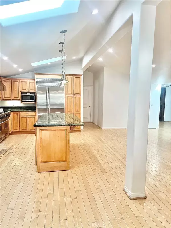 Agoura Hills, CA 91301,5539 Fairview Place